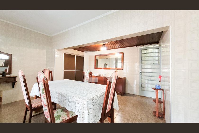Casa à Venda - Jardim Flamboyant, 3 Quartos,  230 m2 em , Campinas - sp | SoloBR