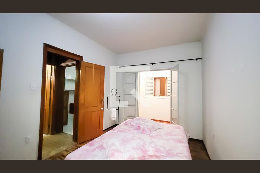 Casa à Venda - Jardim Flamboyant, 3 Quartos,  230 m2 em , Campinas - sp | SoloBR