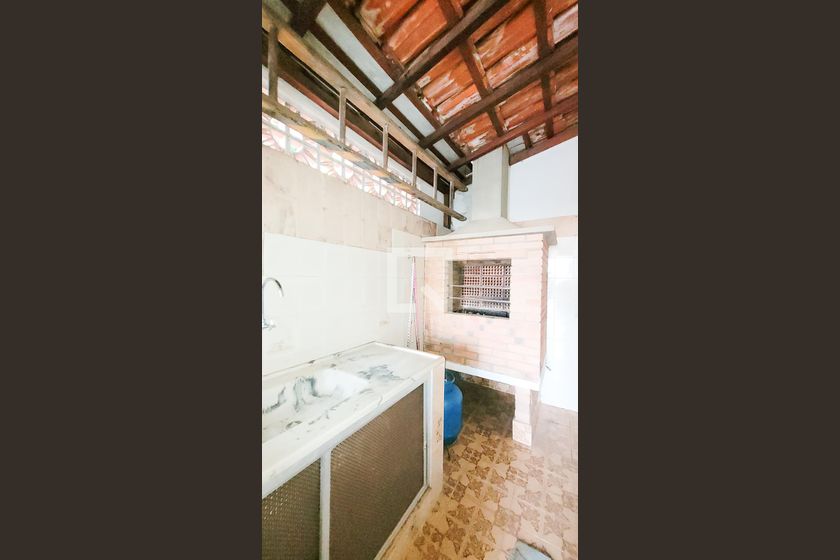 Casa à Venda - Jardim Flamboyant, 3 Quartos,  230 m2 em , Campinas - sp | SoloBR