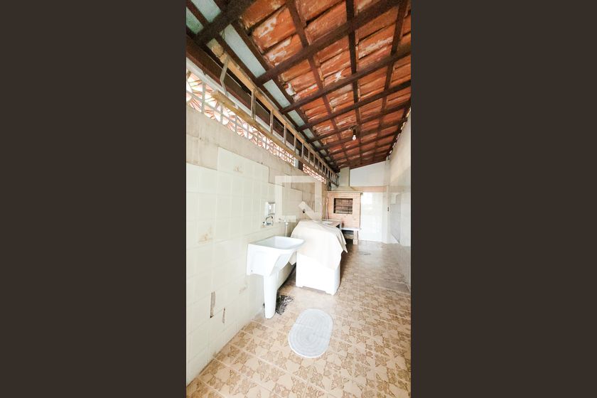 Casa à Venda - Jardim Flamboyant, 3 Quartos,  230 m2 em , Campinas - sp | SoloBR