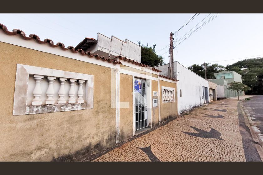 Casa à Venda - Jardim Flamboyant, 3 Quartos,  230 m2 em , Campinas - sp | SoloBR