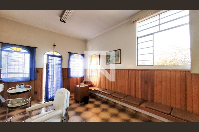 Casa à Venda - Jardim Flamboyant, 3 Quartos,  230 m2 em , Campinas - sp | SoloBR
