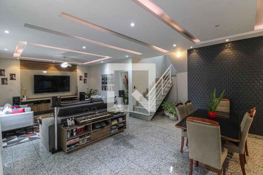 Casa, 4 quartos, 265 m² - Foto 1