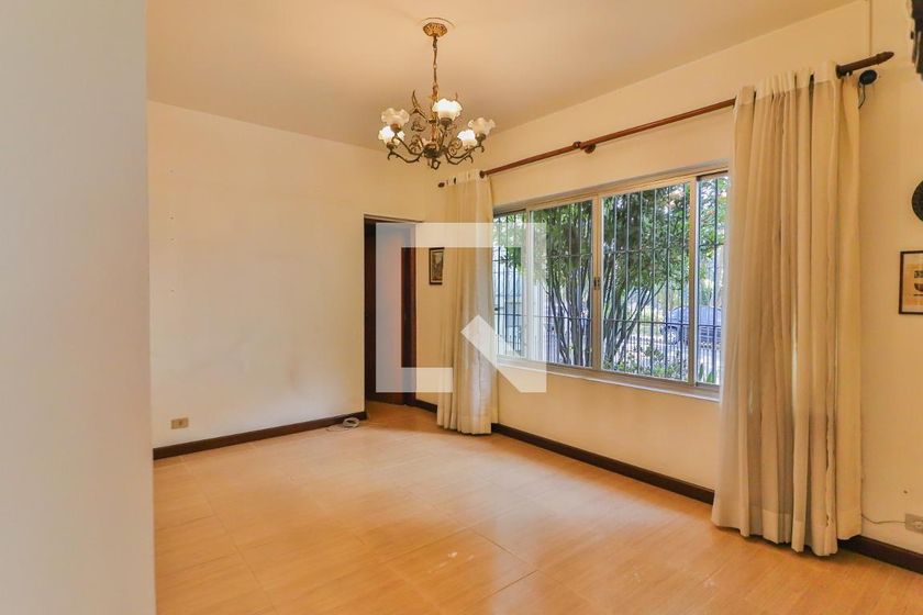 Casa, 3 quartos, 276 m² - Foto 1