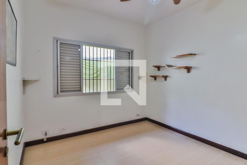Casa, 3 quartos, 276 m² - Foto 33