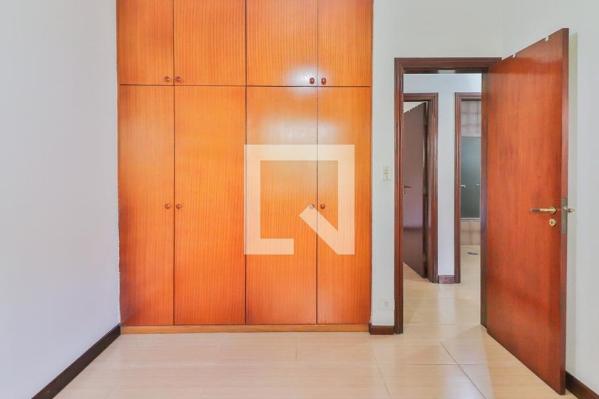 Casa, 3 quartos, 276 m² - Foto 31