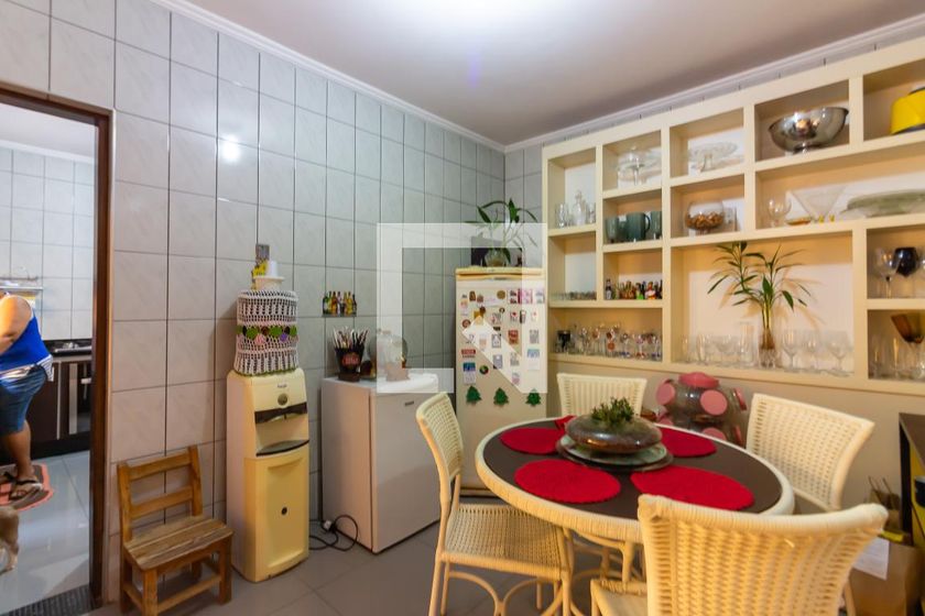 Casa, 4 quartos, 272 m² - Foto 42