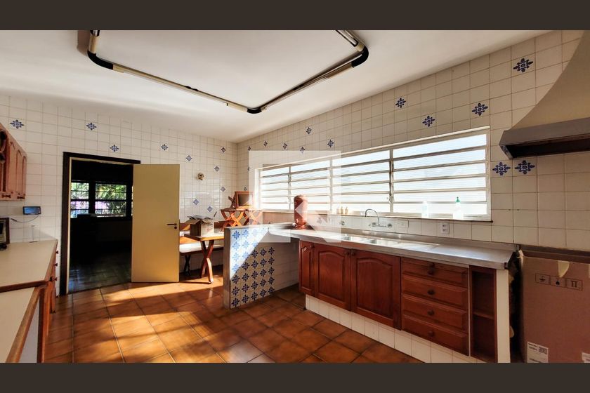 Casa à Venda - Jardim Chapadão, 4 Quartos,  280 m2 em , Campinas - sp | SoloBR