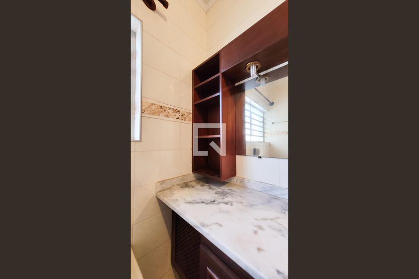 Casa à Venda - Jardim Chapadão, 4 Quartos,  280 m2 em , Campinas - sp | SoloBR