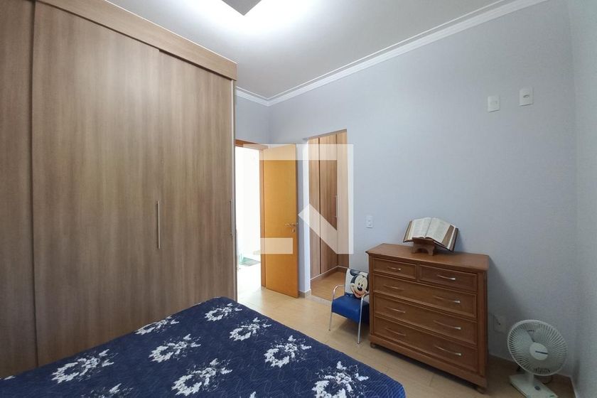 Casa à Venda - Swiss Park, 3 Quartos,  345 m2 em , Campinas - sp | SoloBR