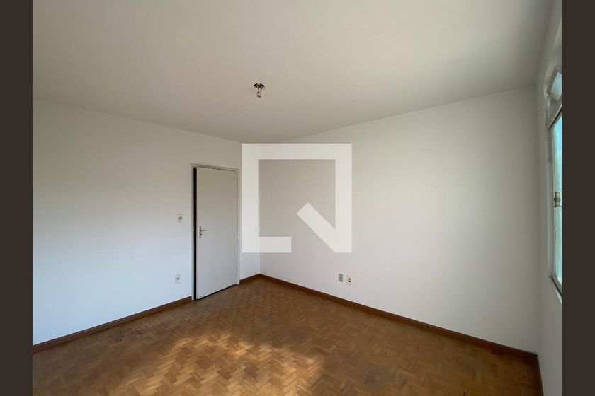 Casa, 6 quartos, 230 m² - Foto 7