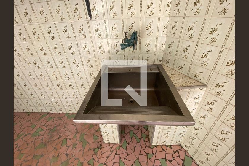 Casa, 6 quartos, 230 m² - Foto 79