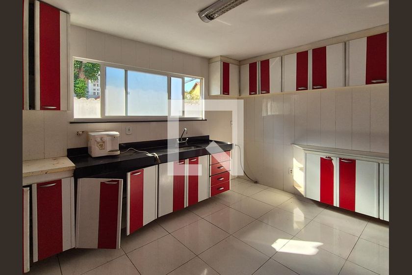 Casa, 3 quartos, 265 m² - Foto 49