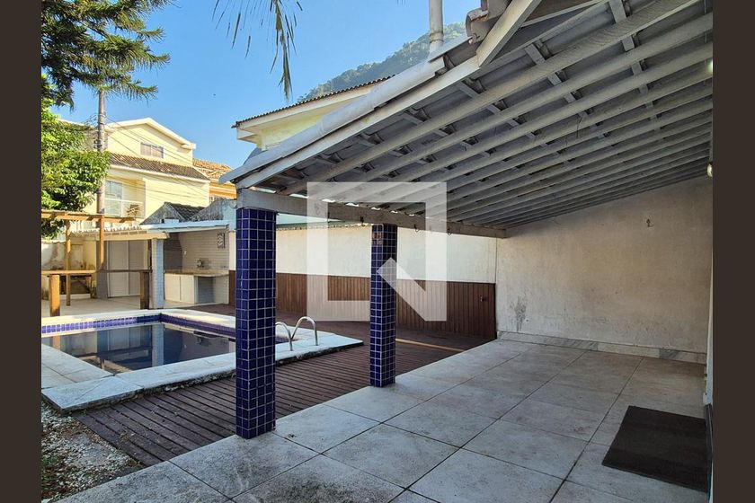 Casa, 3 quartos, 265 m² - Foto 57