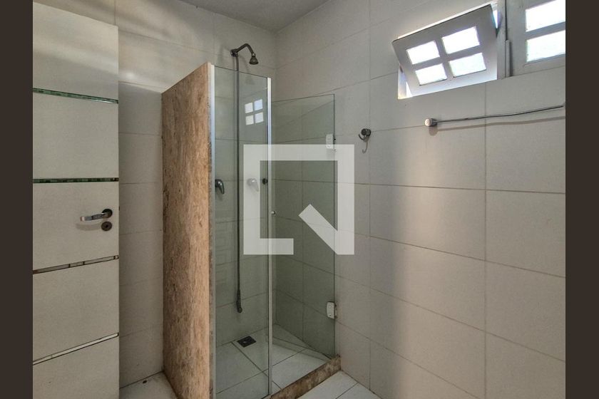 Casa, 3 quartos, 265 m² - Foto 35