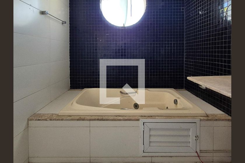Casa, 3 quartos, 265 m² - Foto 28