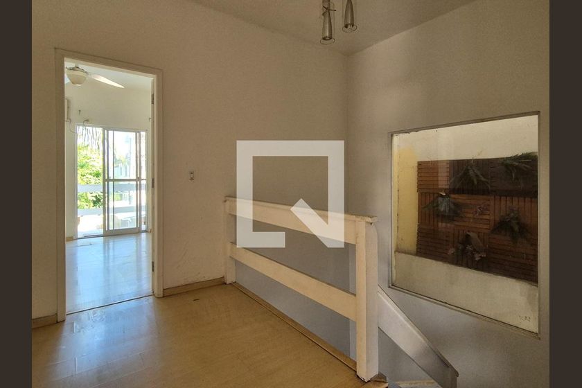 Casa, 3 quartos, 265 m² - Foto 32