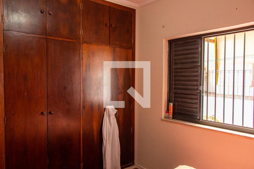 Casa à Venda - Jardim Flamboyant, 4 Quartos,  169 m2 em , Campinas - sp | SoloBR