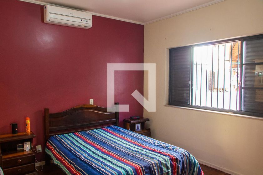 Casa à Venda - Jardim Flamboyant, 4 Quartos,  169 m2 em , Campinas - sp | SoloBR