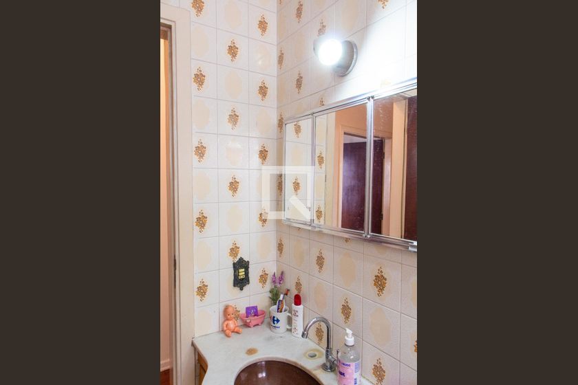 Casa à Venda - Jardim Flamboyant, 4 Quartos,  169 m2 em , Campinas - sp | SoloBR