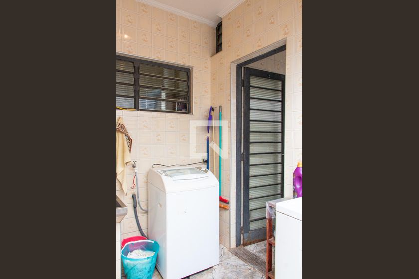 Casa à Venda - Jardim Flamboyant, 4 Quartos,  169 m2 em , Campinas - sp | SoloBR
