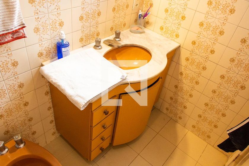 Casa à Venda - Jardim Flamboyant, 4 Quartos,  169 m2 em , Campinas - sp | SoloBR
