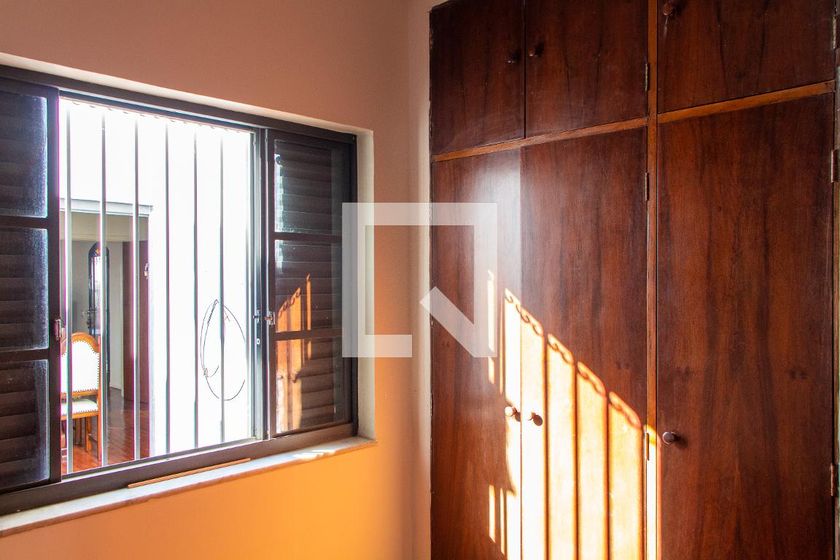 Casa à Venda - Jardim Flamboyant, 4 Quartos,  169 m2 em , Campinas - sp | SoloBR