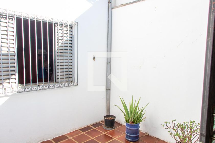 Casa à Venda - Jardim Flamboyant, 4 Quartos,  169 m2 em , Campinas - sp | SoloBR