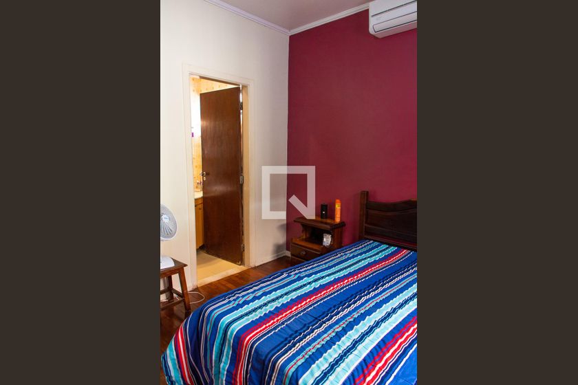 Casa à Venda - Jardim Flamboyant, 4 Quartos,  169 m2 em , Campinas - sp | SoloBR