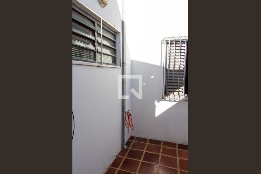 Casa à Venda - Jardim Flamboyant, 4 Quartos,  169 m2 em , Campinas - sp | SoloBR