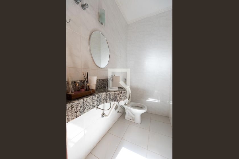 Casa à Venda - Jardim Flamboyant, 2 Quartos,  270 m2 em , Campinas - sp | SoloBR