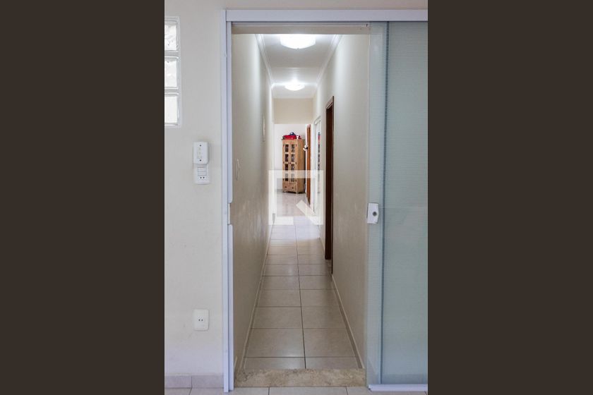 Casa à Venda - Jardim Flamboyant, 2 Quartos,  270 m2 em , Campinas - sp | SoloBR