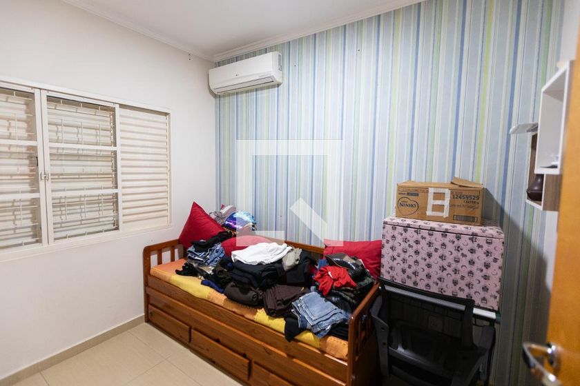 Casa à Venda - Jardim Flamboyant, 2 Quartos,  270 m2 em , Campinas - sp | SoloBR
