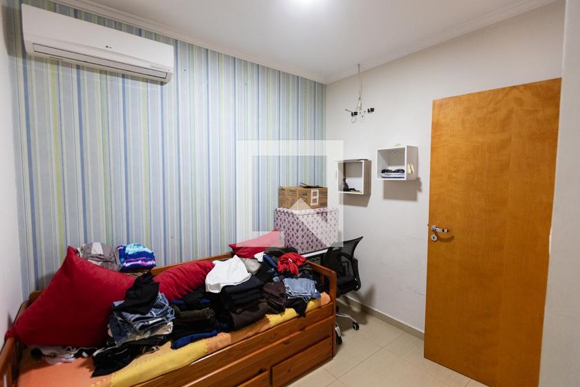 Casa à Venda - Jardim Flamboyant, 2 Quartos,  270 m2 em , Campinas - sp | SoloBR
