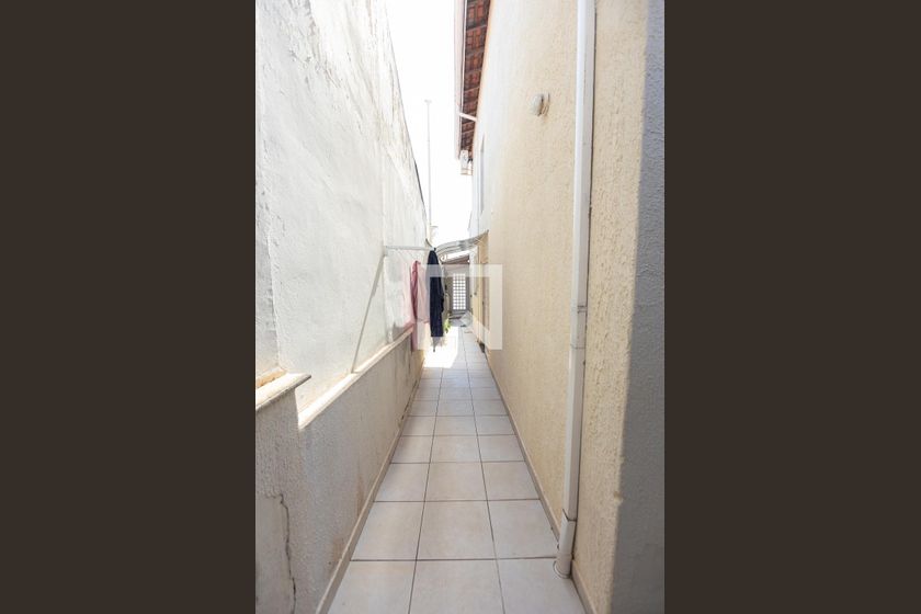 Casa à Venda - Jardim Flamboyant, 2 Quartos,  270 m2 em , Campinas - sp | SoloBR