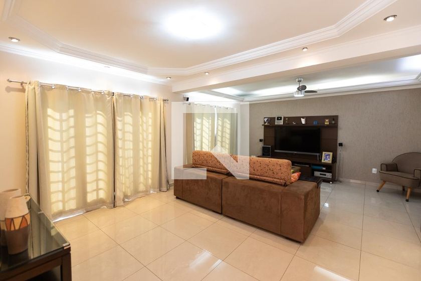 Casa à Venda - Jardim Flamboyant, 2 Quartos,  270 m2 em , Campinas - sp | SoloBR