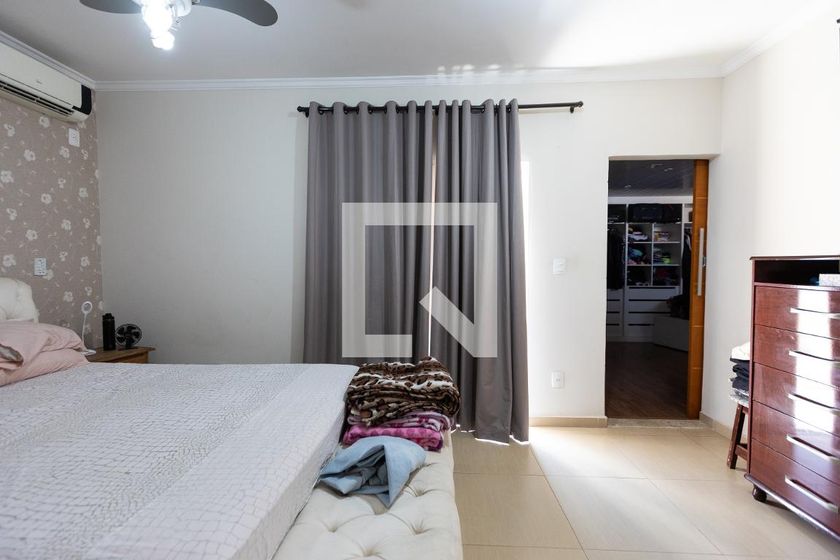 Casa à Venda - Jardim Flamboyant, 2 Quartos,  270 m2 em , Campinas - sp | SoloBR