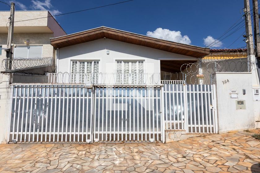 Casa à Venda - Jardim Flamboyant, 2 Quartos,  270 m2 em , Campinas - sp | SoloBR