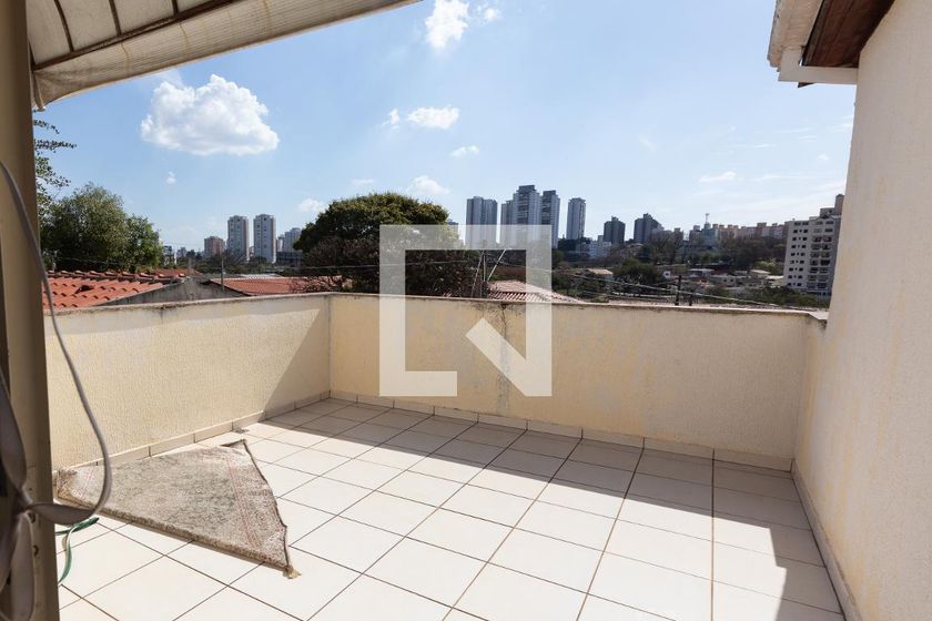 Casa à Venda - Jardim Flamboyant, 2 Quartos,  270 m2 em , Campinas - sp | SoloBR