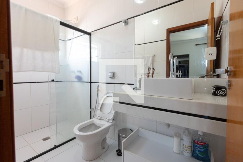 Casa à Venda - Jardim Flamboyant, 2 Quartos,  270 m2 em , Campinas - sp | SoloBR