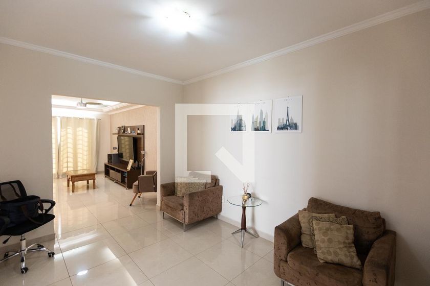 Casa à Venda - Jardim Flamboyant, 2 Quartos,  270 m2 em , Campinas - sp | SoloBR
