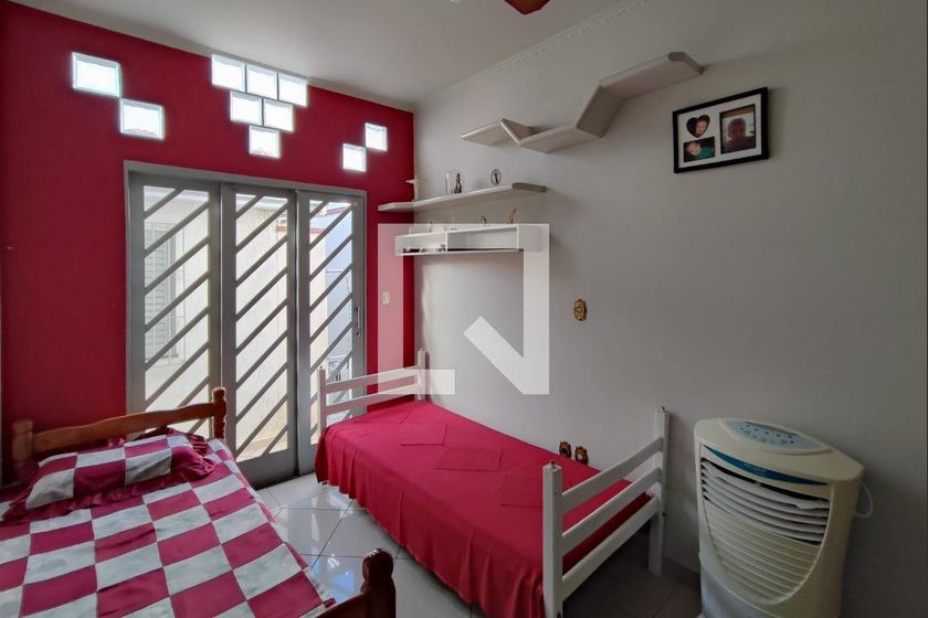 Casa à Venda - Jardim do Lago, 5 Quartos,  280 m2 em , Campinas - sp | SoloBR