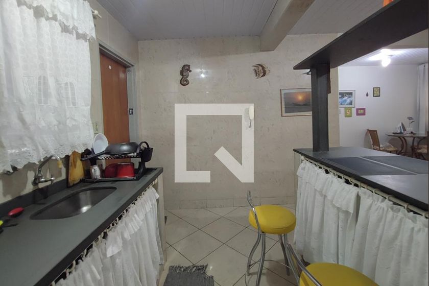 Casa à Venda - Jardim do Lago, 5 Quartos,  280 m2 em , Campinas - sp | SoloBR
