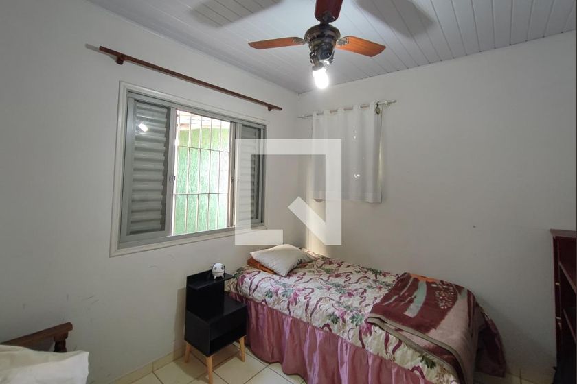 Casa à Venda - Jardim do Lago, 5 Quartos,  280 m2 em , Campinas - sp | SoloBR