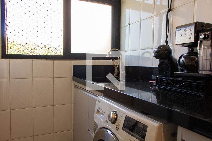 Apartamento à Venda - Mansões Santo Antônio, 1 Quarto,  70 m2 em , Campinas - sp | SoloBR