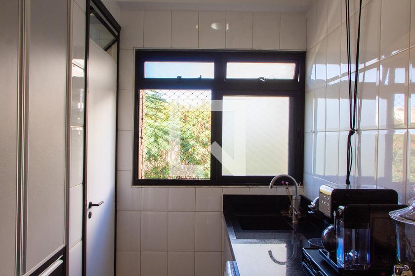 Apartamento à Venda - Mansões Santo Antônio, 1 Quarto,  70 m2 em , Campinas - sp | SoloBR