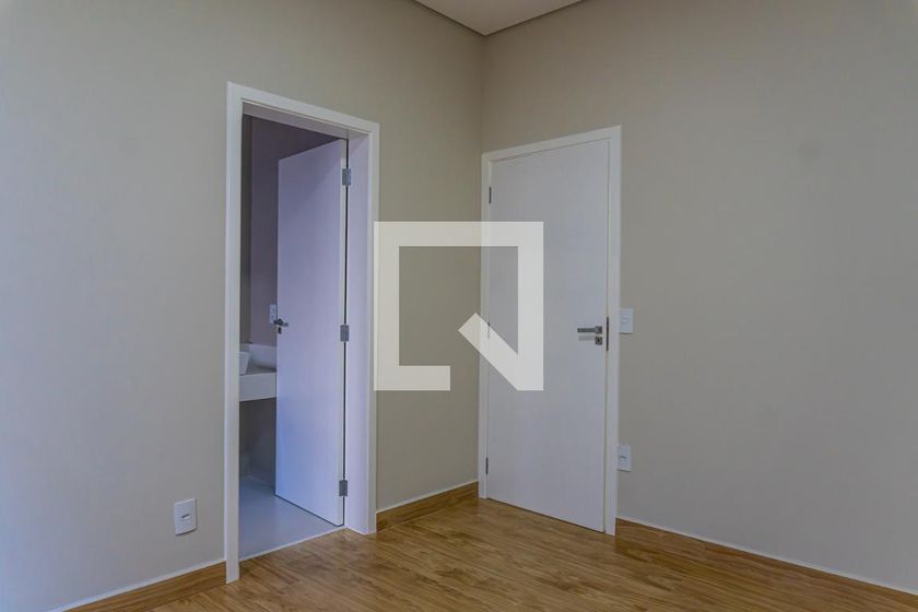 Casa à Venda - Swiss Park, 3 Quartos,  232 m2 em , Campinas - sp | SoloBR