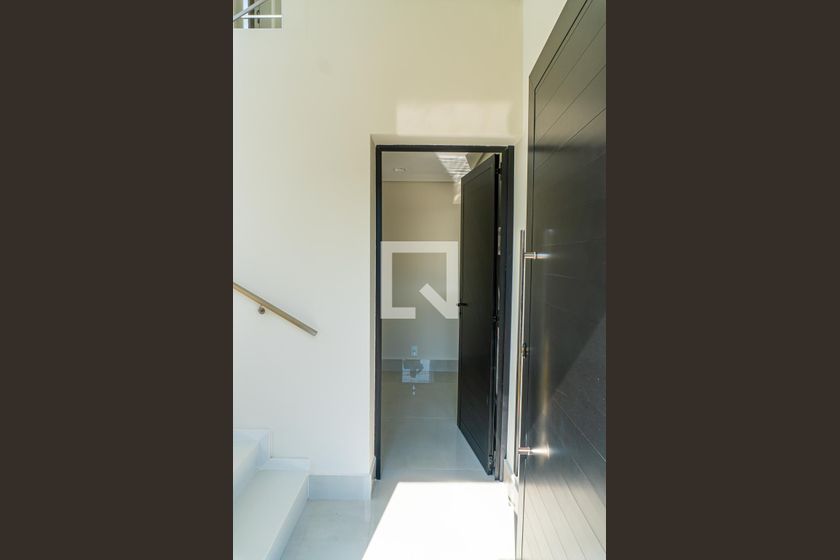 Casa à Venda - Swiss Park, 3 Quartos,  232 m2 em , Campinas - sp | SoloBR