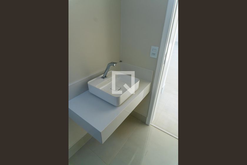 Casa à Venda - Swiss Park, 3 Quartos,  232 m2 em , Campinas - sp | SoloBR