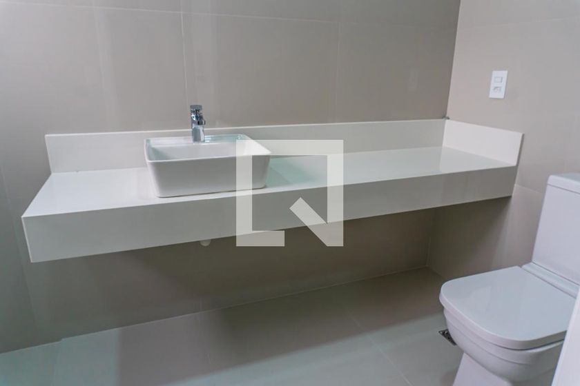 Casa à Venda - Swiss Park, 3 Quartos,  232 m2 em , Campinas - sp | SoloBR